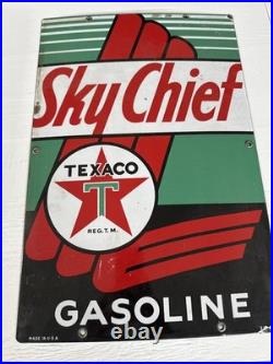 1947 TEXACO SKY CHIEF GASOLINE METAL GAS STATION PUMP SIGN Original 18 x 12