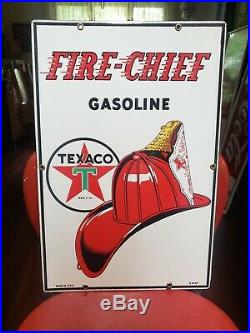 1947 Texaco Fire Chief Gas Pump Plate Sign. 18inx12in. Porcelain