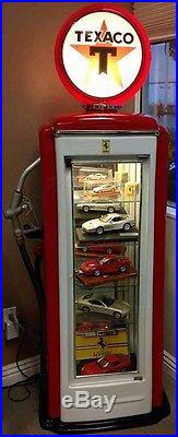 1950s Texaco gas pump display (without cars)