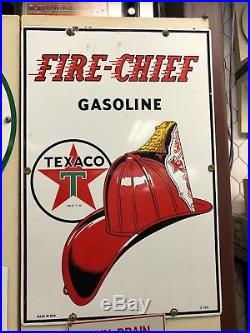 1952 TEXACO FIRE CHIEF PORCELAIN GAS PUMP PLATE STATION SIGN ORIGINAL 18 x 12