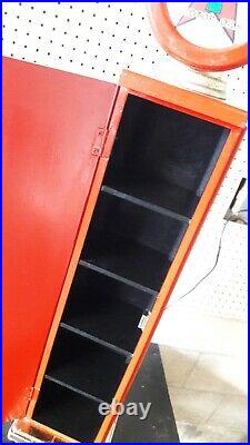 42 Texaco Sky Chief Gas Pump Cabinet with light. Man Cave/Gameroom Decor