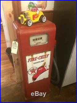 ANTIQUE 1950's GASBOY 100 SERVICE STATION GAS PUMP WITH TEXACO PORCELAIN SIGN
