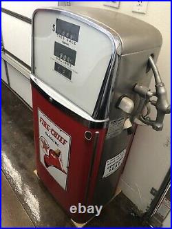 AO Smith Texaco Fire Chief Porcelain and Stainless Gas Pump