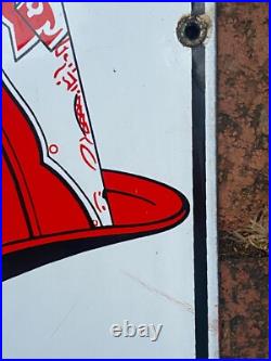 ORIGINAL 1947 TEXACO Gas & Oil Fire Chief Pump Plate Porcelain Sign, Fire Helmet