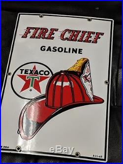Old 1963 rare sizeTexaco Fire Chief 15x10 inch Gas Pump Plate Sign TAC AUTHENTIC