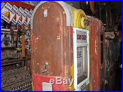 Original Texaco Wayne 60 gas pump with porcelain sign no globe Original Texaco Wayne 60 gas pump with porcelain sign no globe