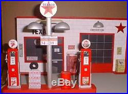 TEXACO VINTAGE GAS STATION FRONT DIORAMA With PUMPS 118TH, HAND CRAFTED, NEW