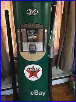 TEXACO Visible Gas Pump Wayne Gumball Gum Machine Coin Operated Excellent