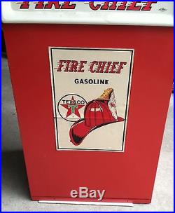 VINTAGE 1960s TEXACO FIRE-CHIEF WOLVERINE METAL TOY GAS PUMP 30 TALL