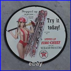 Vintage 1940 Texaco Fire Chief Gasoline Fuel Porcelain Gas & Oil Pump Sign