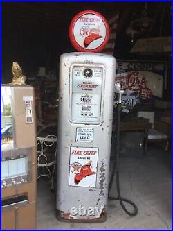 Vintage 1940s Erie Gas Pump model 77 Texaco Fire Chief original. Complete pump