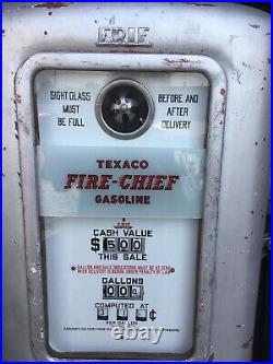 Vintage 1940s Erie Gas Pump model 77 Texaco Fire Chief original. Complete pump