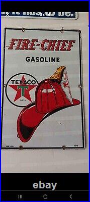 Vintage 1947 Texaco Fire Chief Gasoline Porcelain Curved Pump Plate Sign