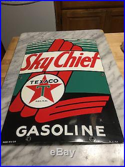 Vintage 1952 Texaco Sky Chief Gasoline Gas Pump 18 Porcelain Metal SignNice