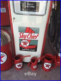 Vintage Eco Airmeter An Bennett 1066 Gas Pump PAIR! Restored! CAN SHIP Texaco Vintage Eco Airmeter An Bennett 1066 Gas Pump PAIR! Restored! CAN SHIP Texaco