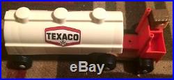Vintage Texaco Playskool Playset Gas Service Station Car Wash Gas Pumps 44272
