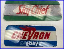 Vintage Texaco Sky Chief / Gas Pump Glass Plate & Chevron Gas Oil Advertising