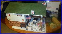 Vintage wood Lionel Train Texaco fuel gas Station with pumps and many extras