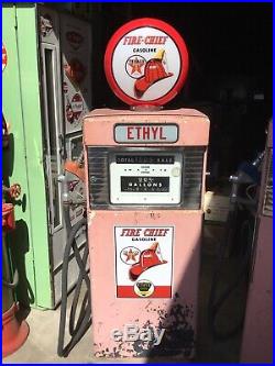 WOW! Pair Of Texaco Firechief Gas Pumps Wayne Model 505. Gas Oil Service Station