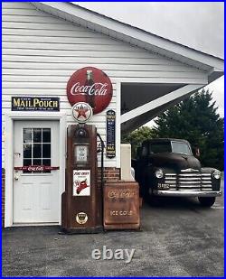 Wayne 60 Texaco Firechief Gas Pump Original Signs, Original Texaco Star Globe