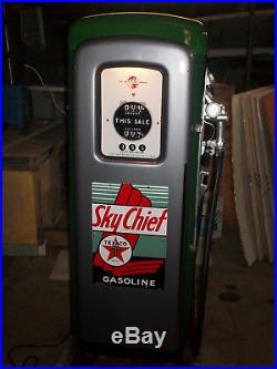 Wayne Martin Schwartz 80 gas pump, Texaco Skychief brand- not 100% bodywork done