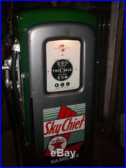 Wayne Martin Schwartz 80 gas pump, Texaco Skychief brand- not 100% bodywork done